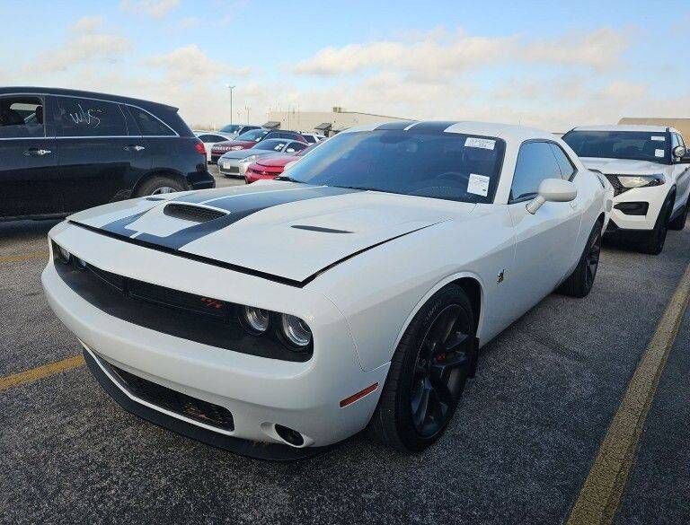 2020 DODGE Challenger