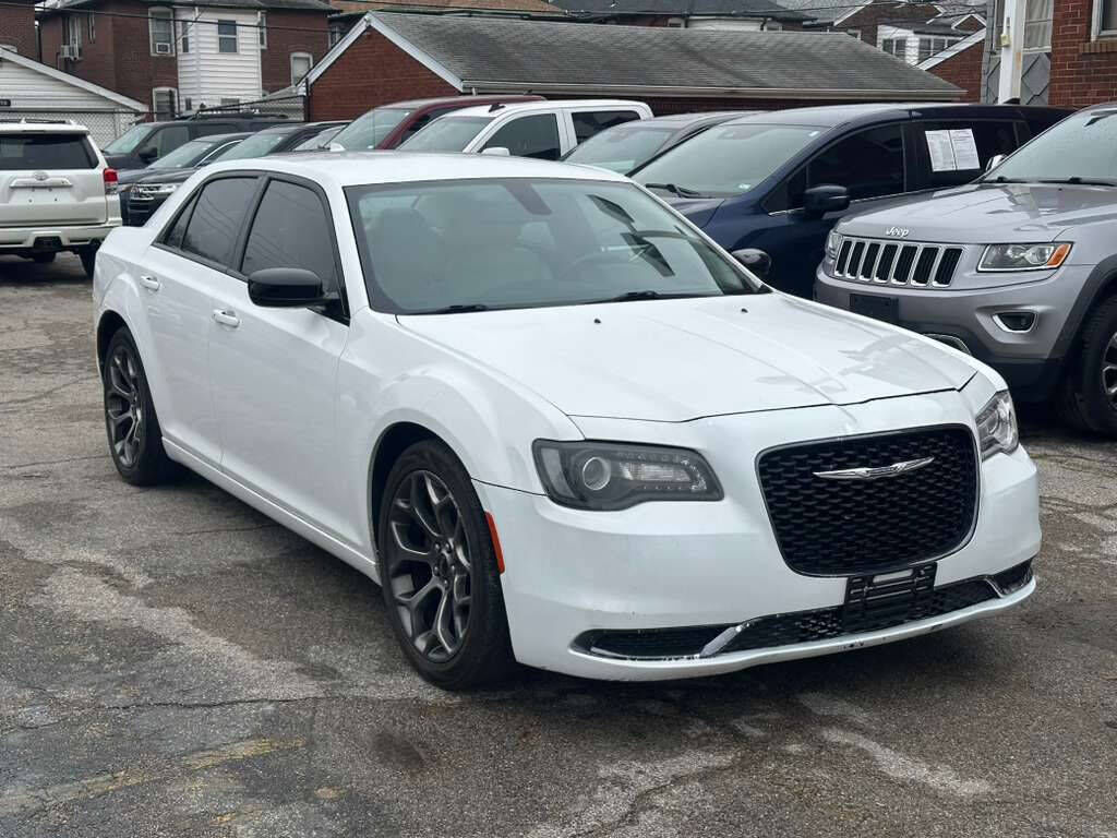 2018 CHRYSLER 300