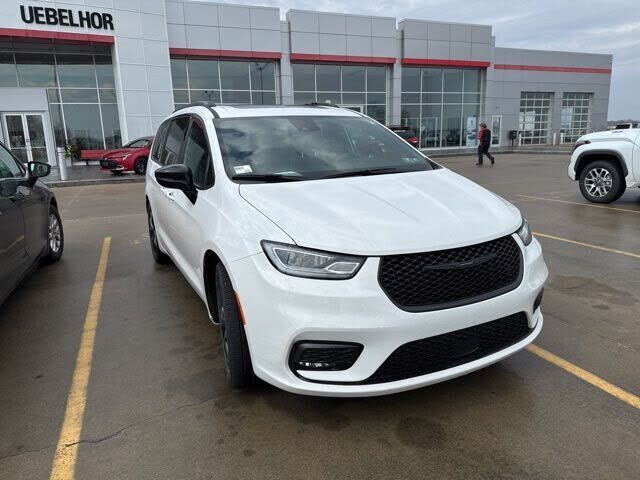 2025 CHRYSLER Pacifica