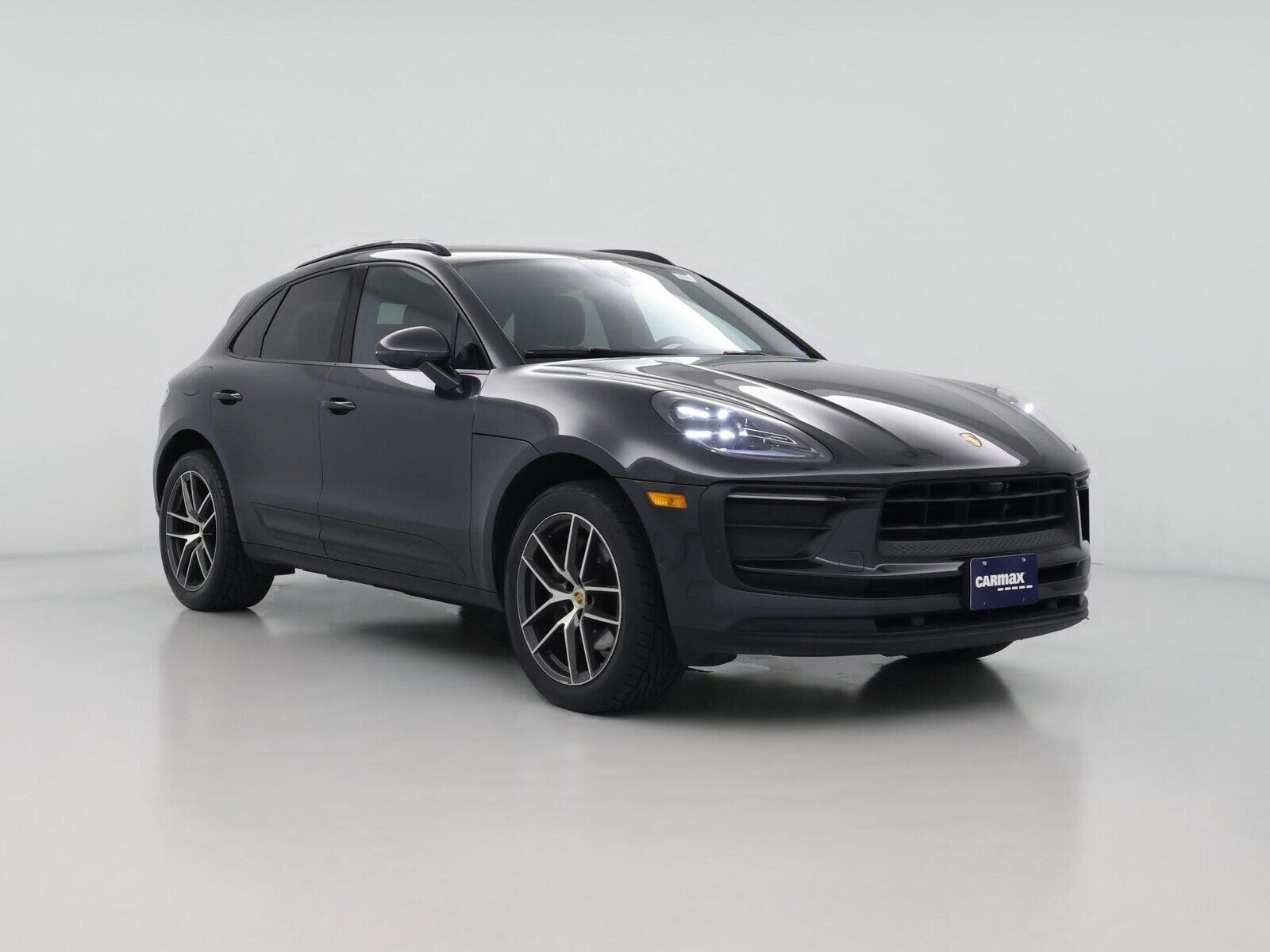2022 PORSCHE Macan