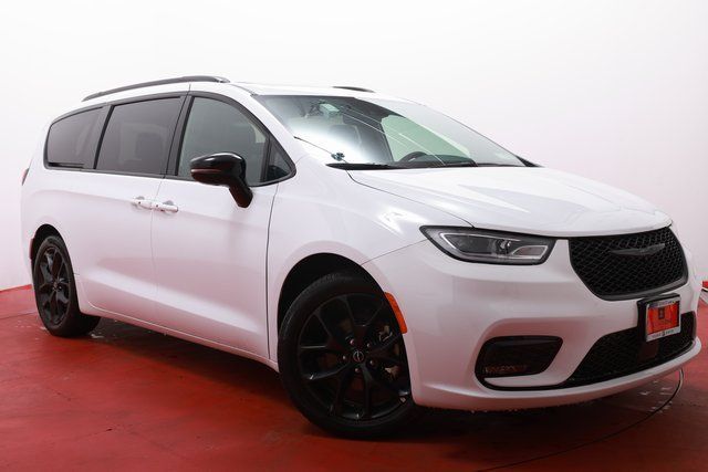 2025 CHRYSLER Pacifica