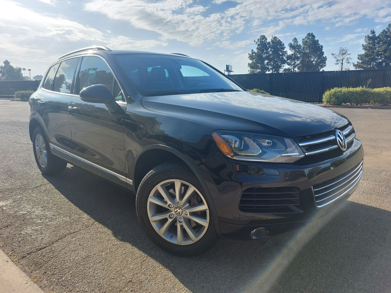 2014 VOLKSWAGEN Touareg