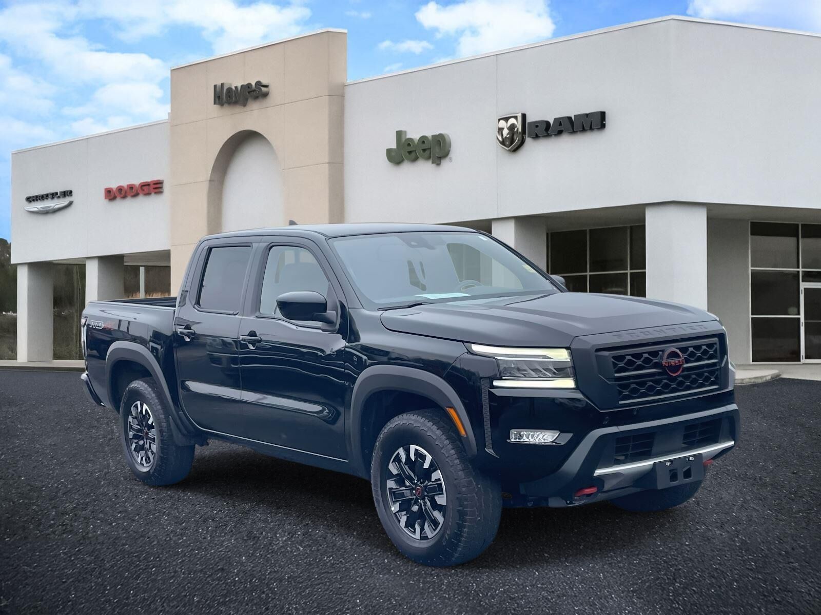 2024 NISSAN Frontier