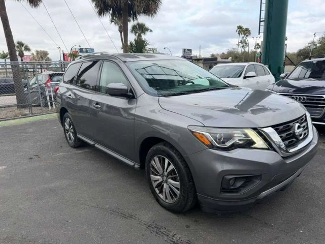 2020 NISSAN Pathfinder