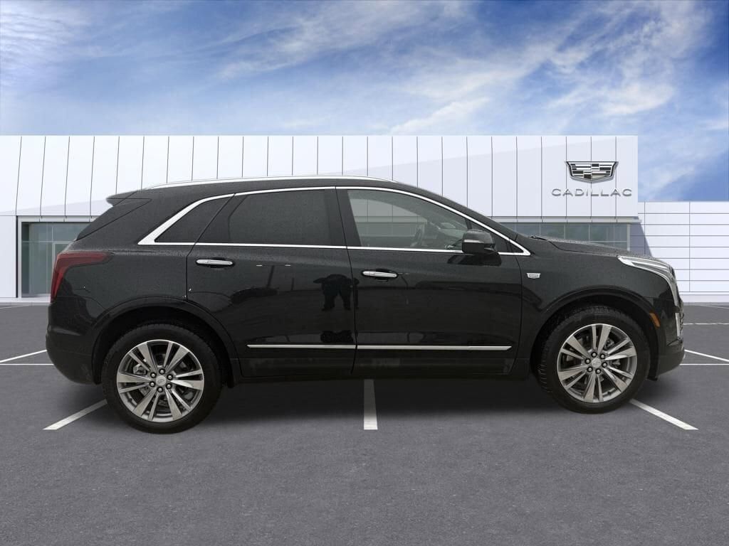 2025 CADILLAC XT5