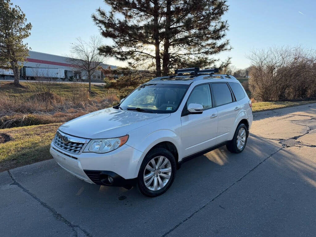 2011 SUBARU Forester
