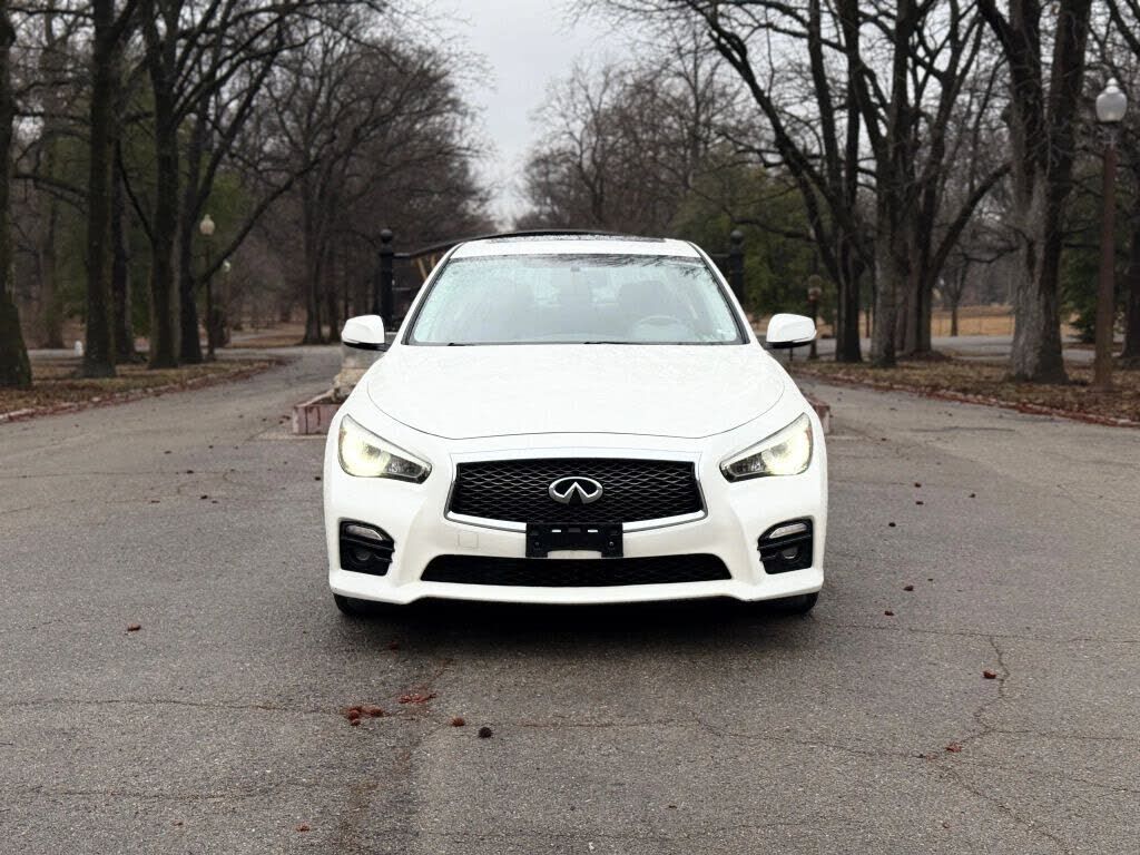 2017 INFINITI Q50