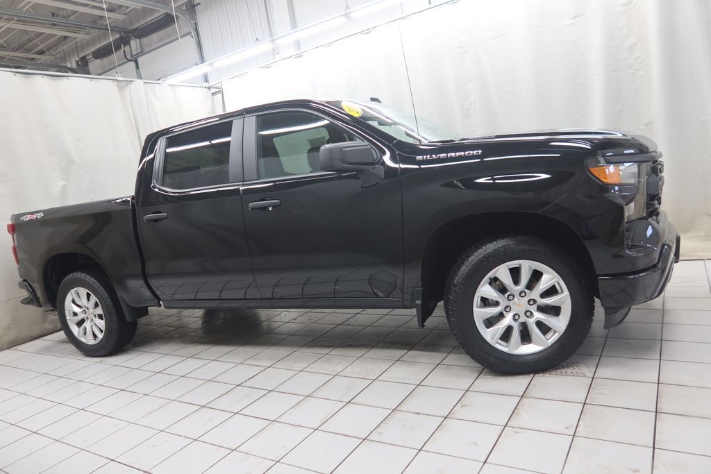 2025 CHEVROLET Silverado