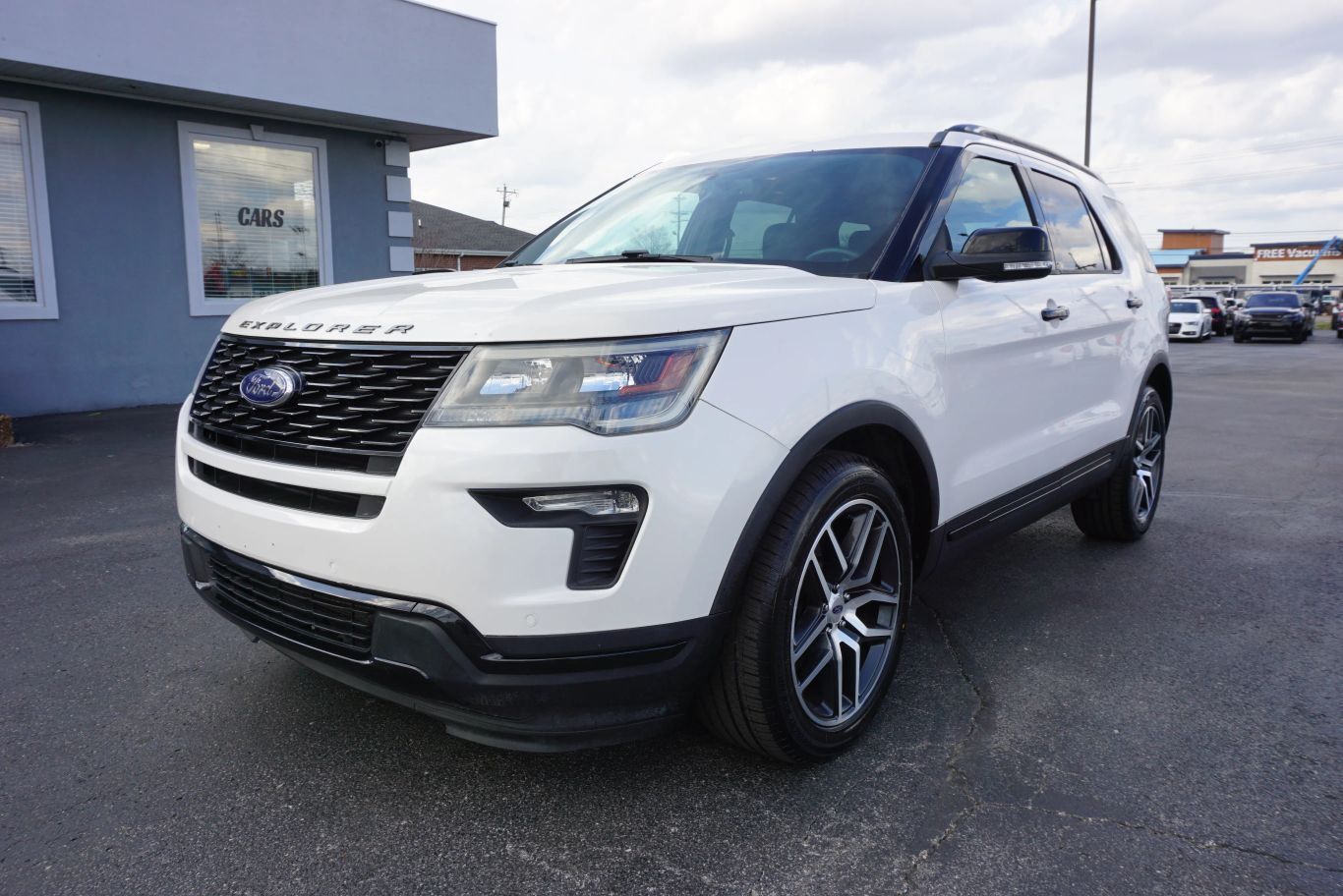 2018 FORD Explorer