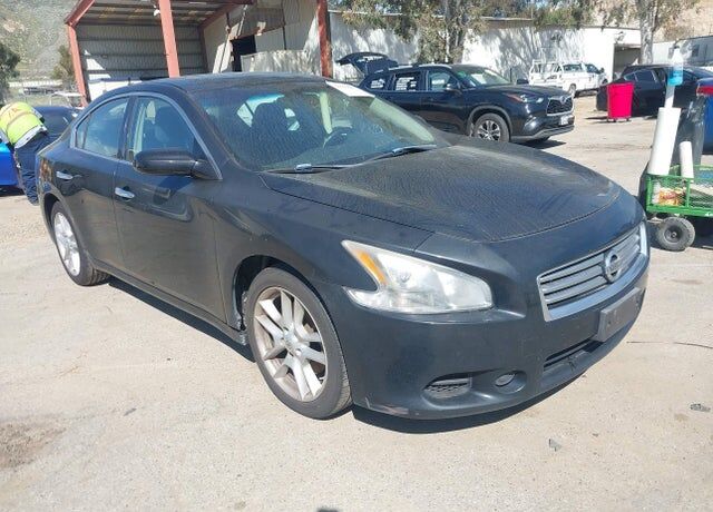 2014 NISSAN Maxima