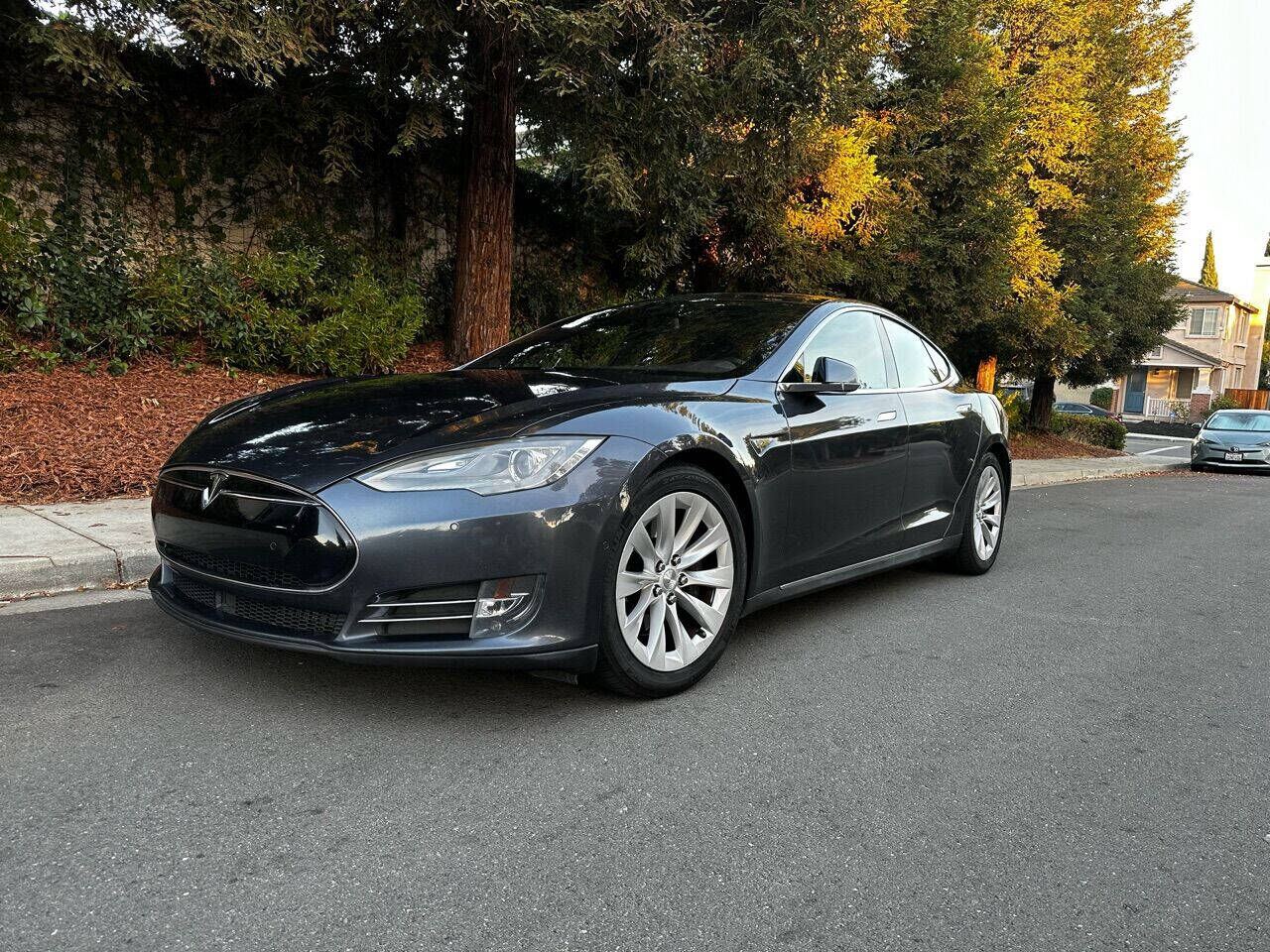2016 TESLA Model S