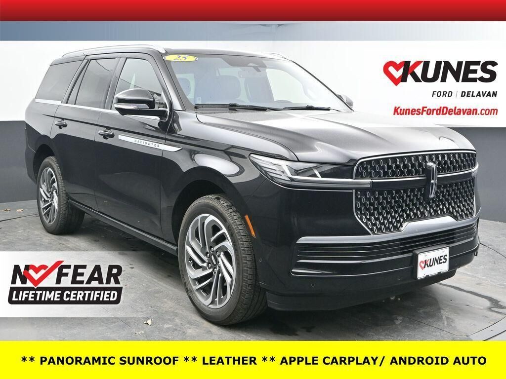 2025 LINCOLN Navigator