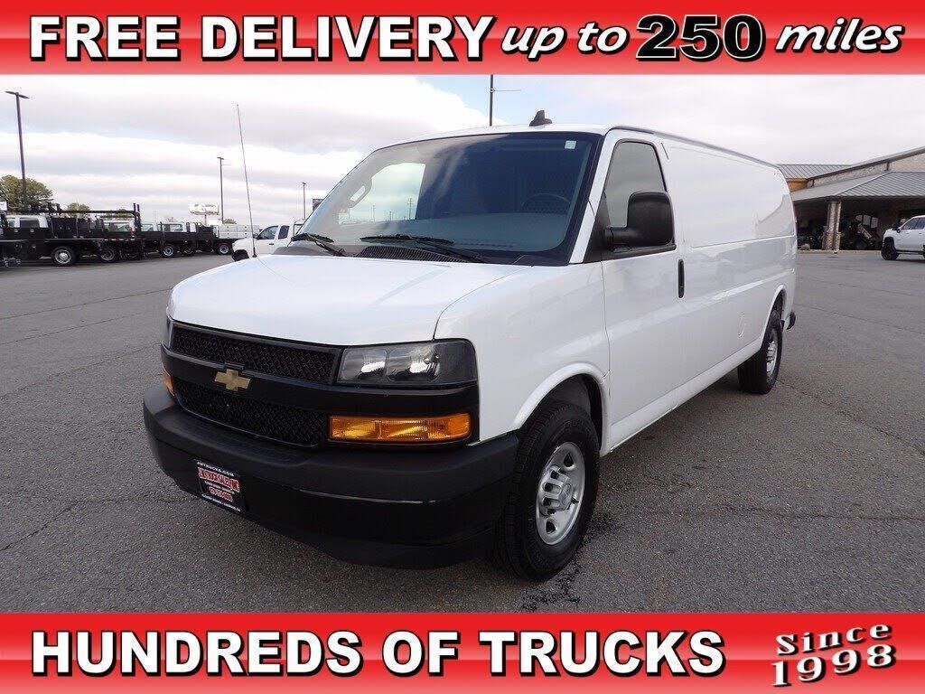 2022 CHEVROLET Express
