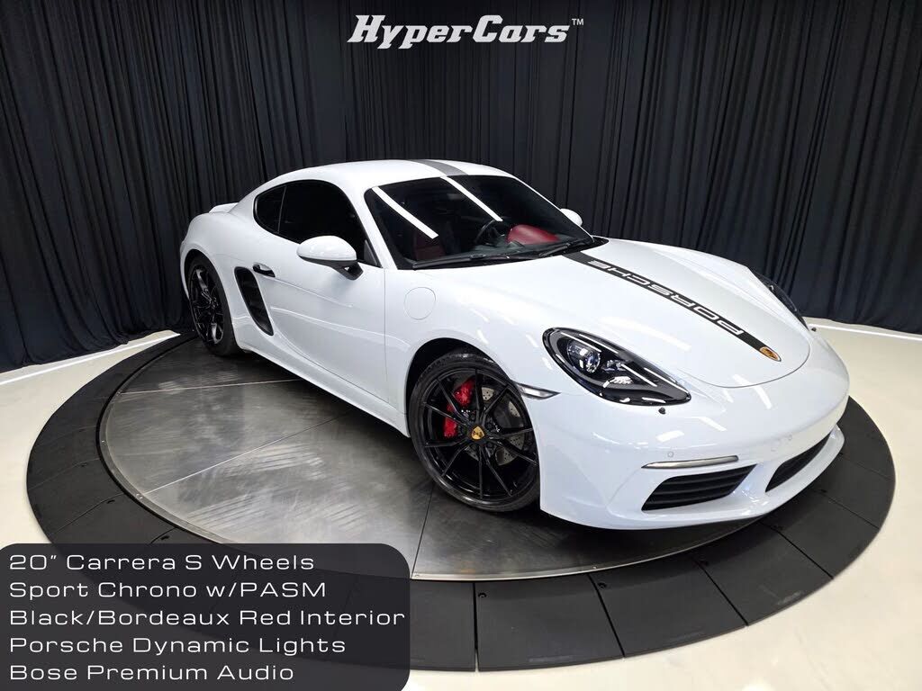 2017 PORSCHE Cayman