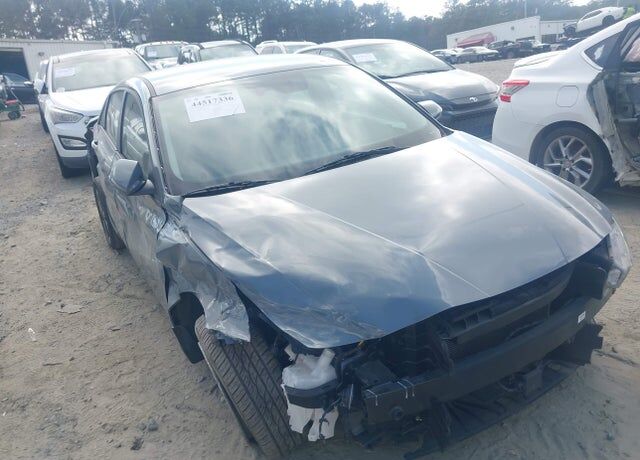 2022 HYUNDAI Elantra