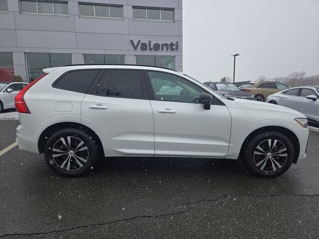 2025 VOLVO XC60