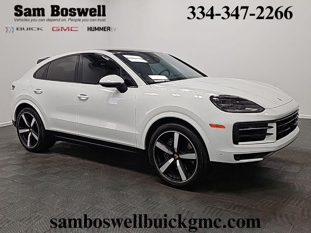 2025 PORSCHE Cayenne