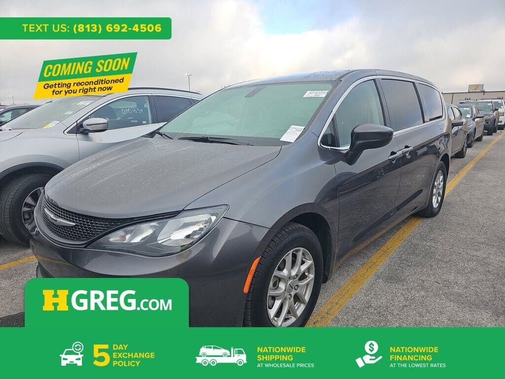 2022 CHRYSLER Voyager