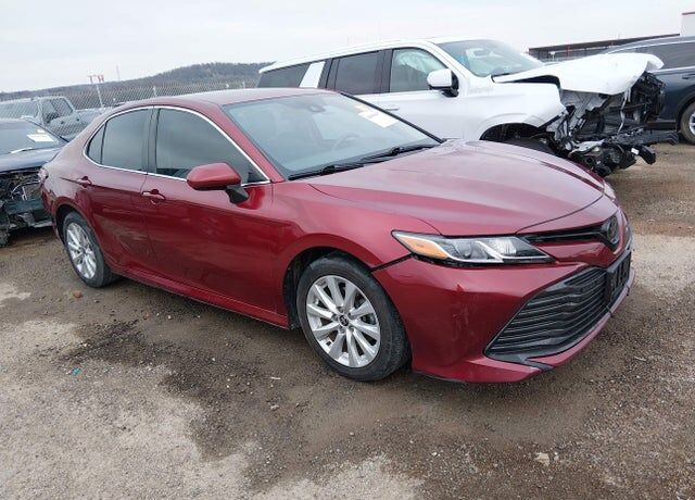 2020 TOYOTA Camry
