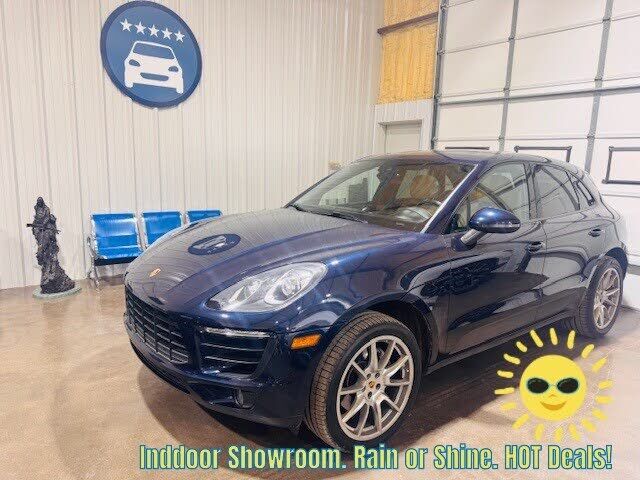 2017 PORSCHE Macan