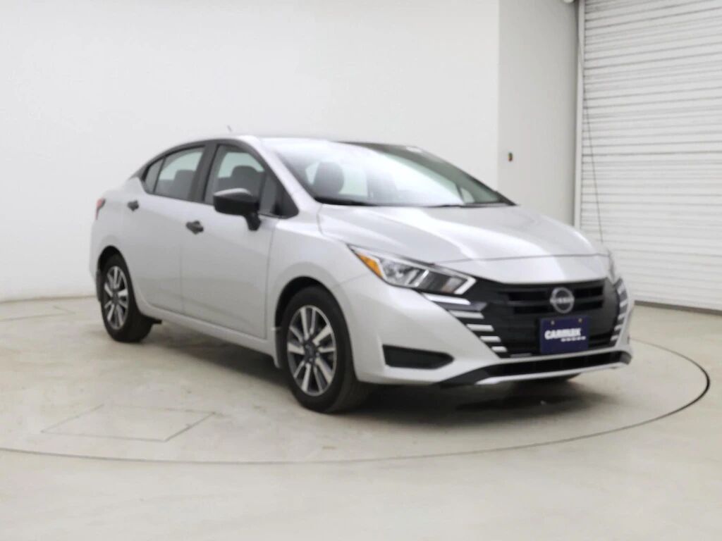 2024 NISSAN Versa
