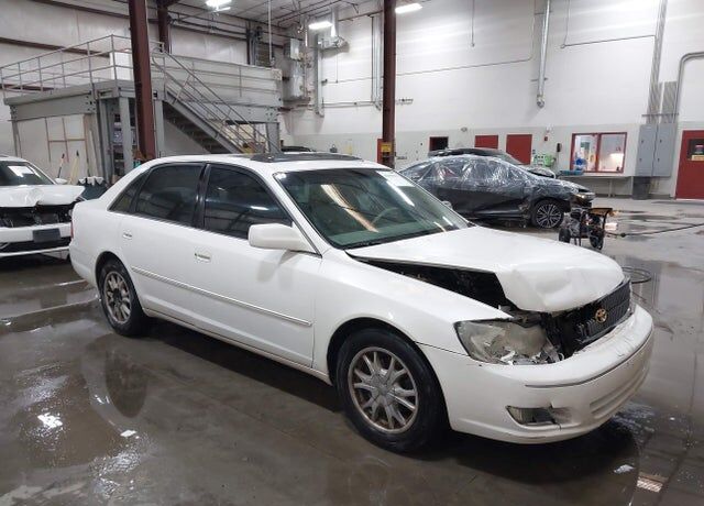 2001 TOYOTA Avalon