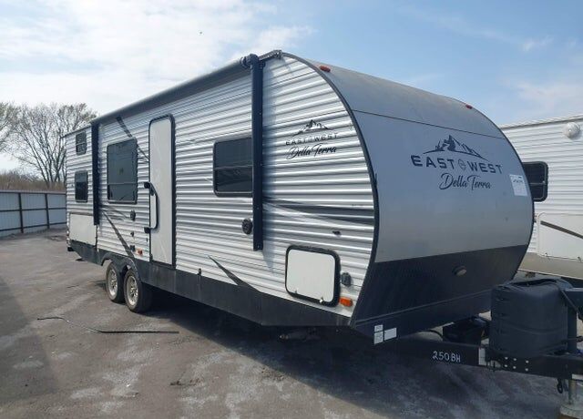 2020 FOREST RIVER Della Terra Trailer