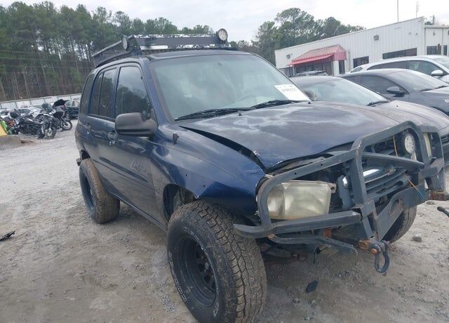 2003 CHEVROLET Tracker