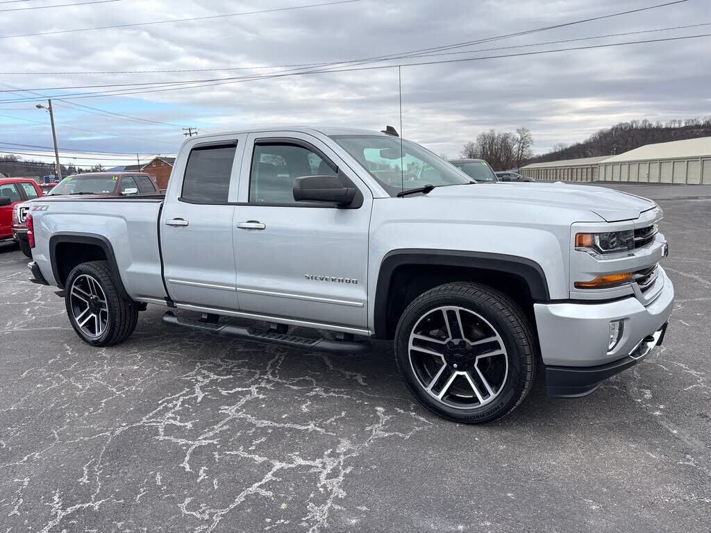 2018 CHEVROLET Silverado