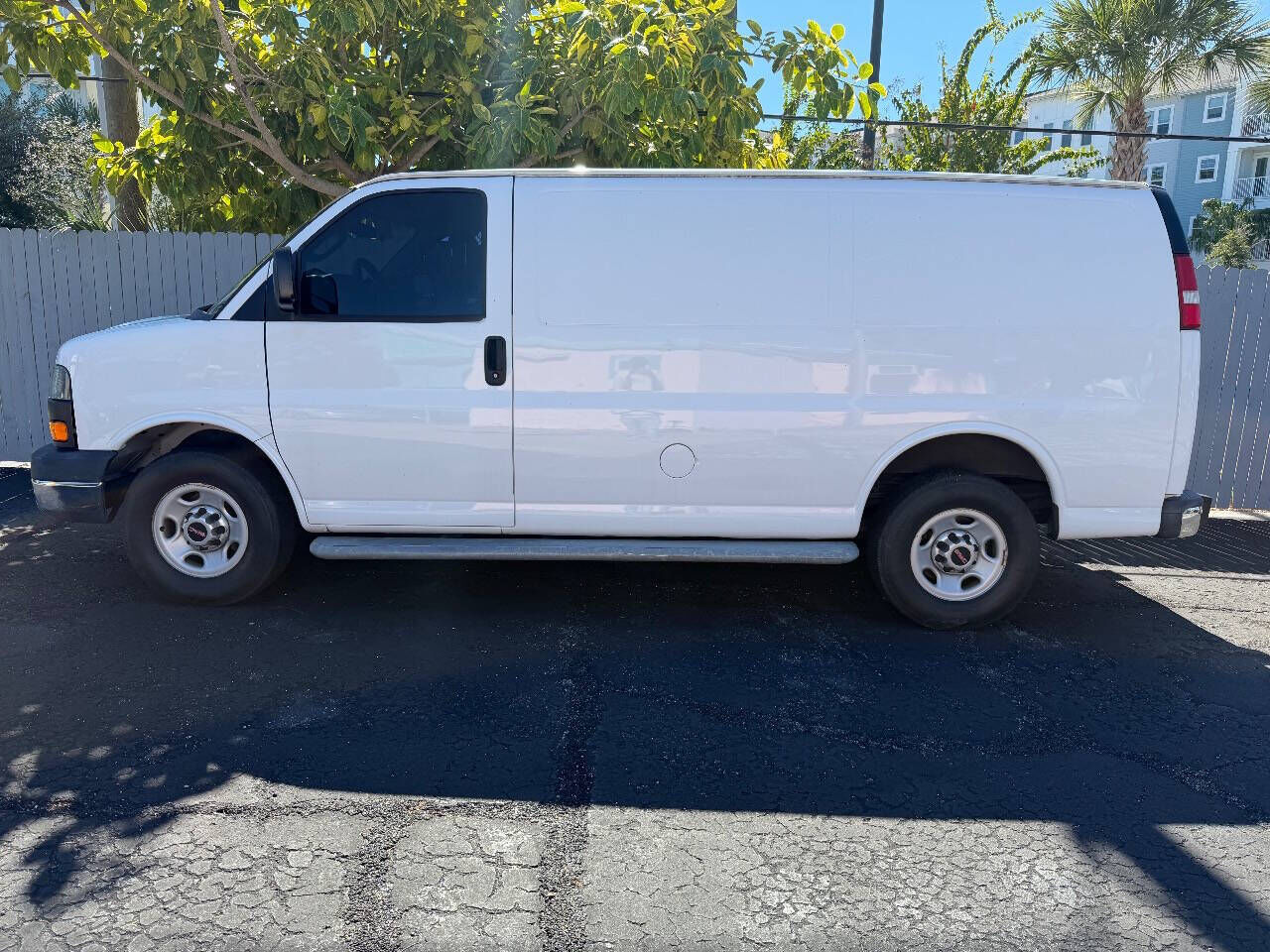 2016 GMC Savana