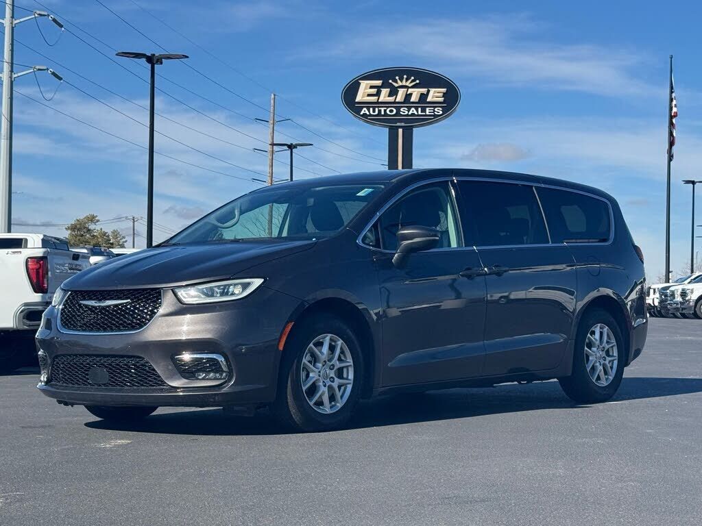 2023 CHRYSLER Pacifica