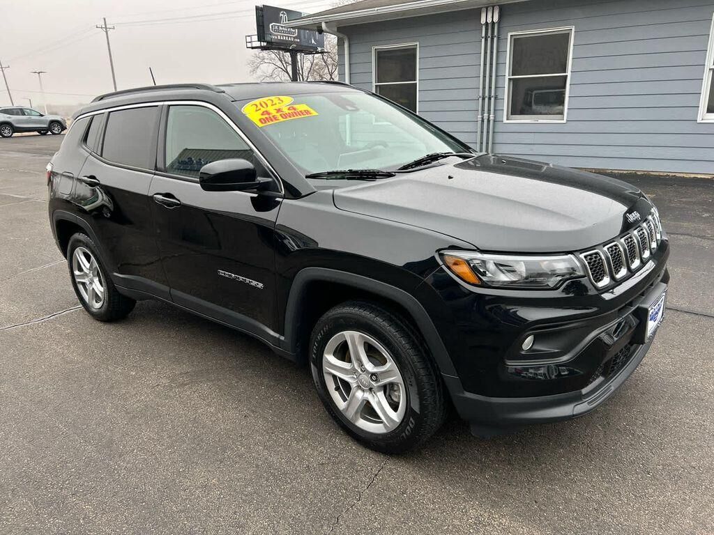 2023 JEEP Compass