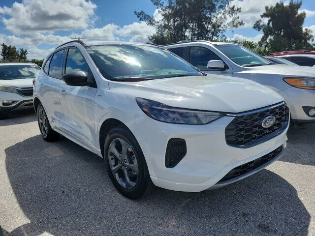 2023 FORD Escape