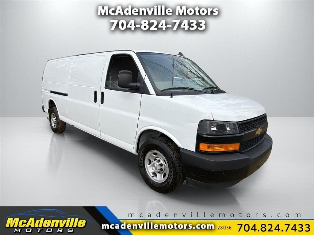 2023 CHEVROLET Express