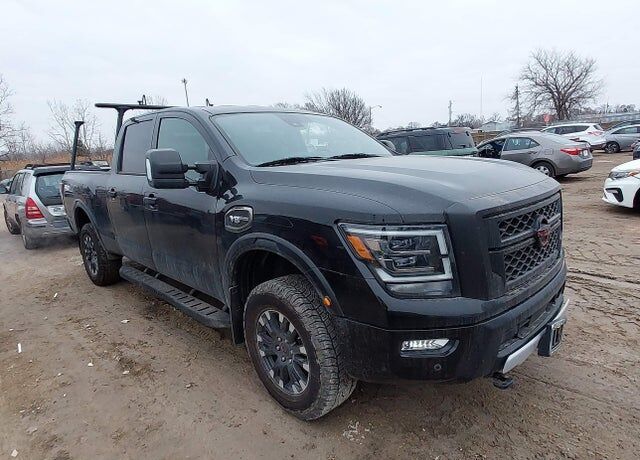 2024 NISSAN Titan