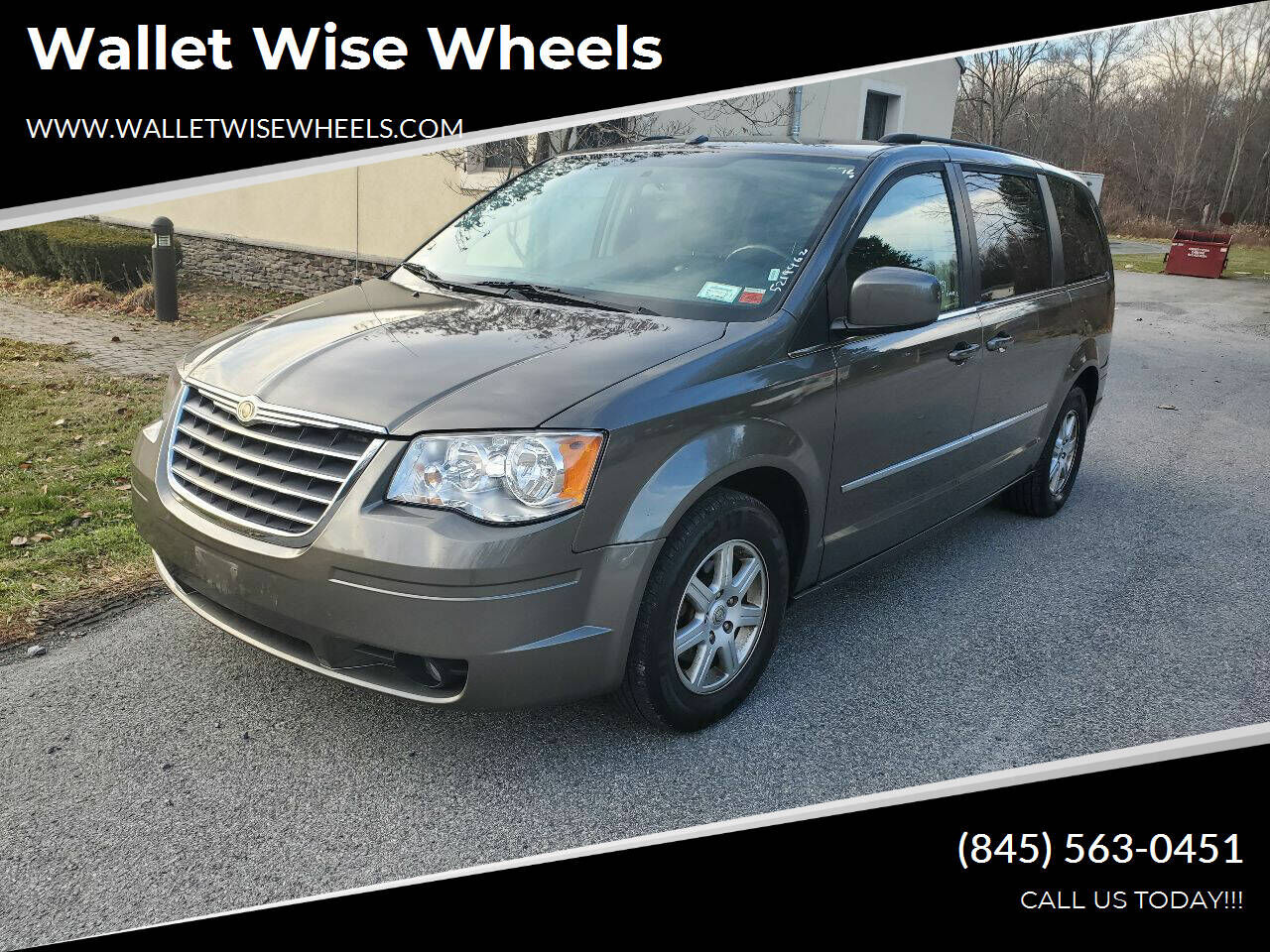 2010 CHRYSLER Town and Country