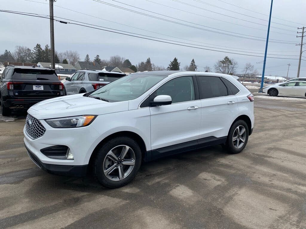 2024 FORD Edge