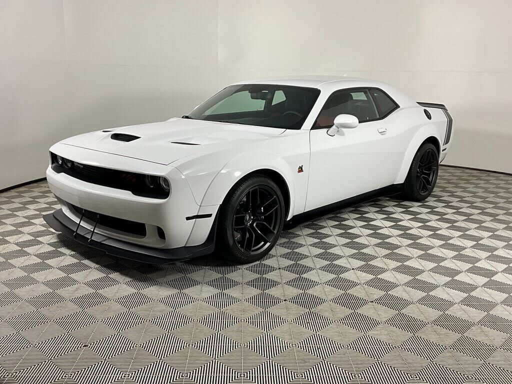 2022 DODGE Challenger