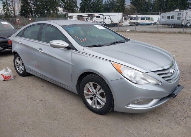 2013 HYUNDAI Sonata