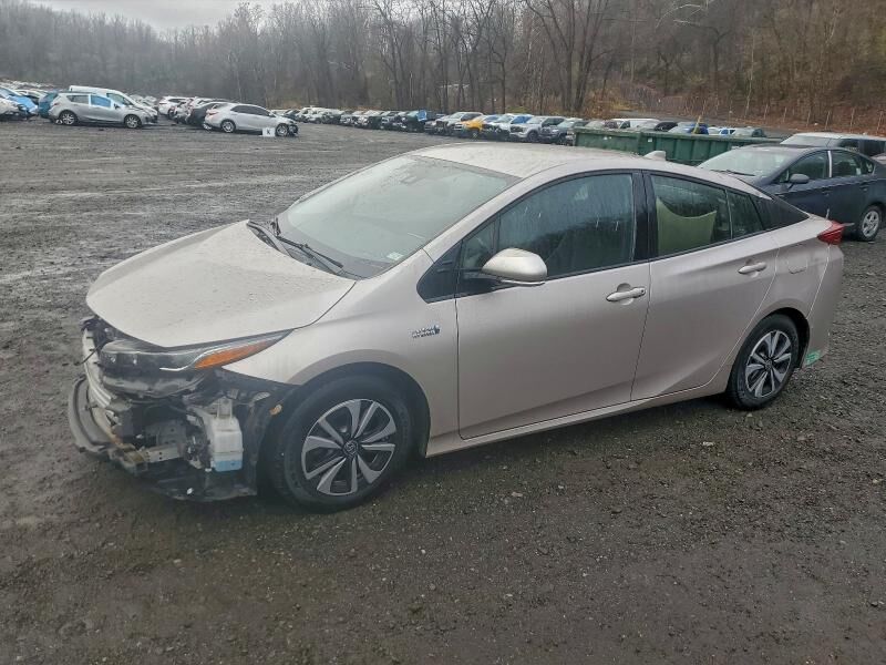 2017 TOYOTA Prius