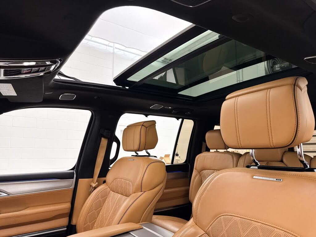 2022 JEEP Grand Wagoneer