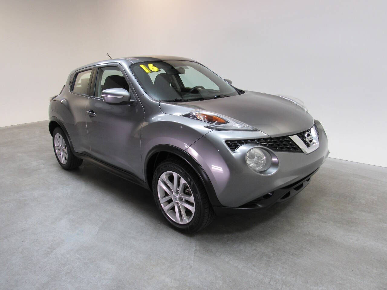 2016 NISSAN Juke