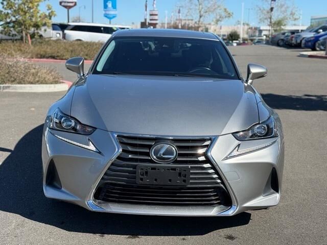 2018 LEXUS IS