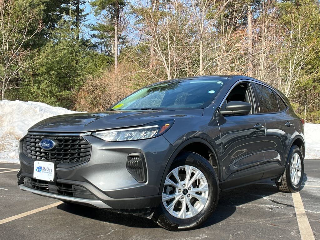 2024 FORD Escape
