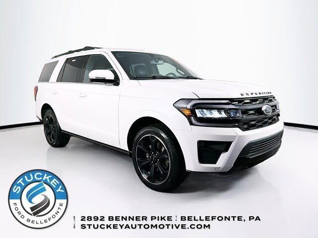 2022 FORD Expedition