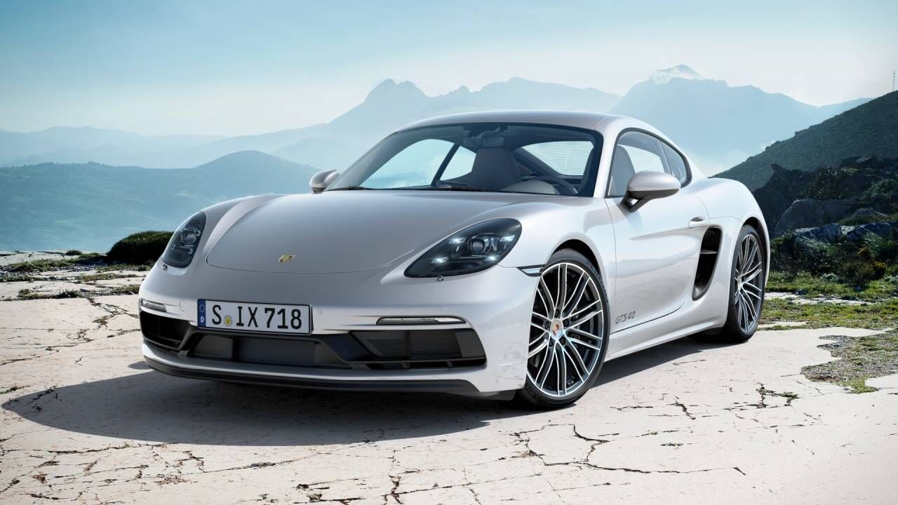 2025 PORSCHE 718