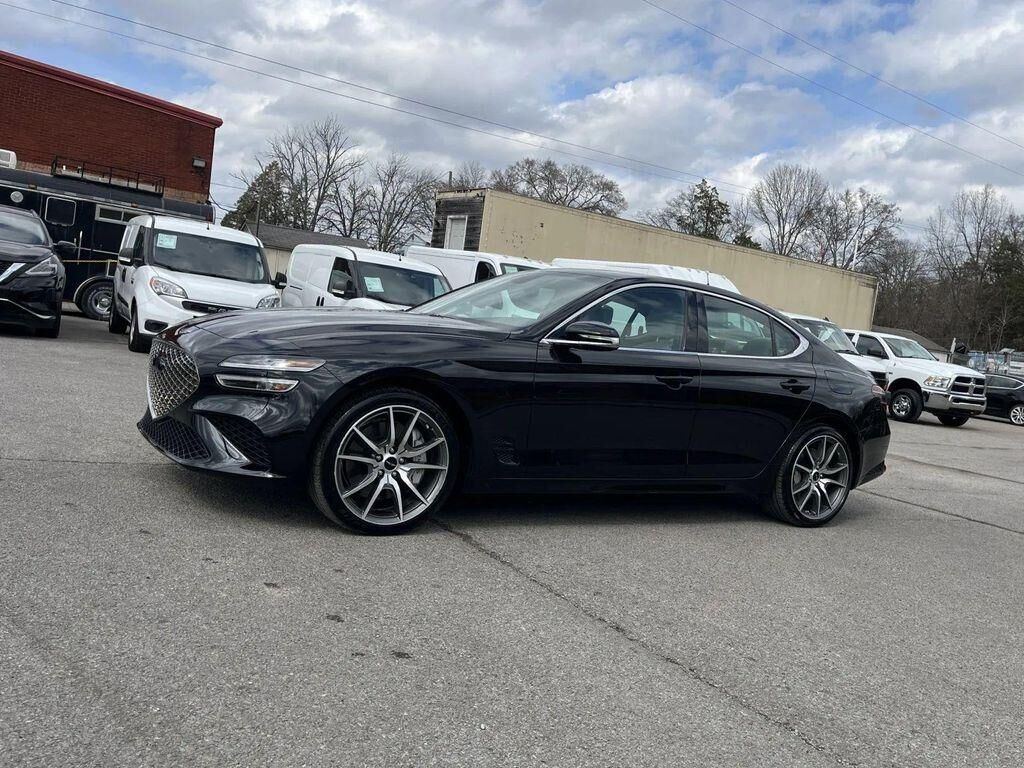 2025 GENESIS G70
