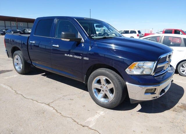 2012 DODGE Ram