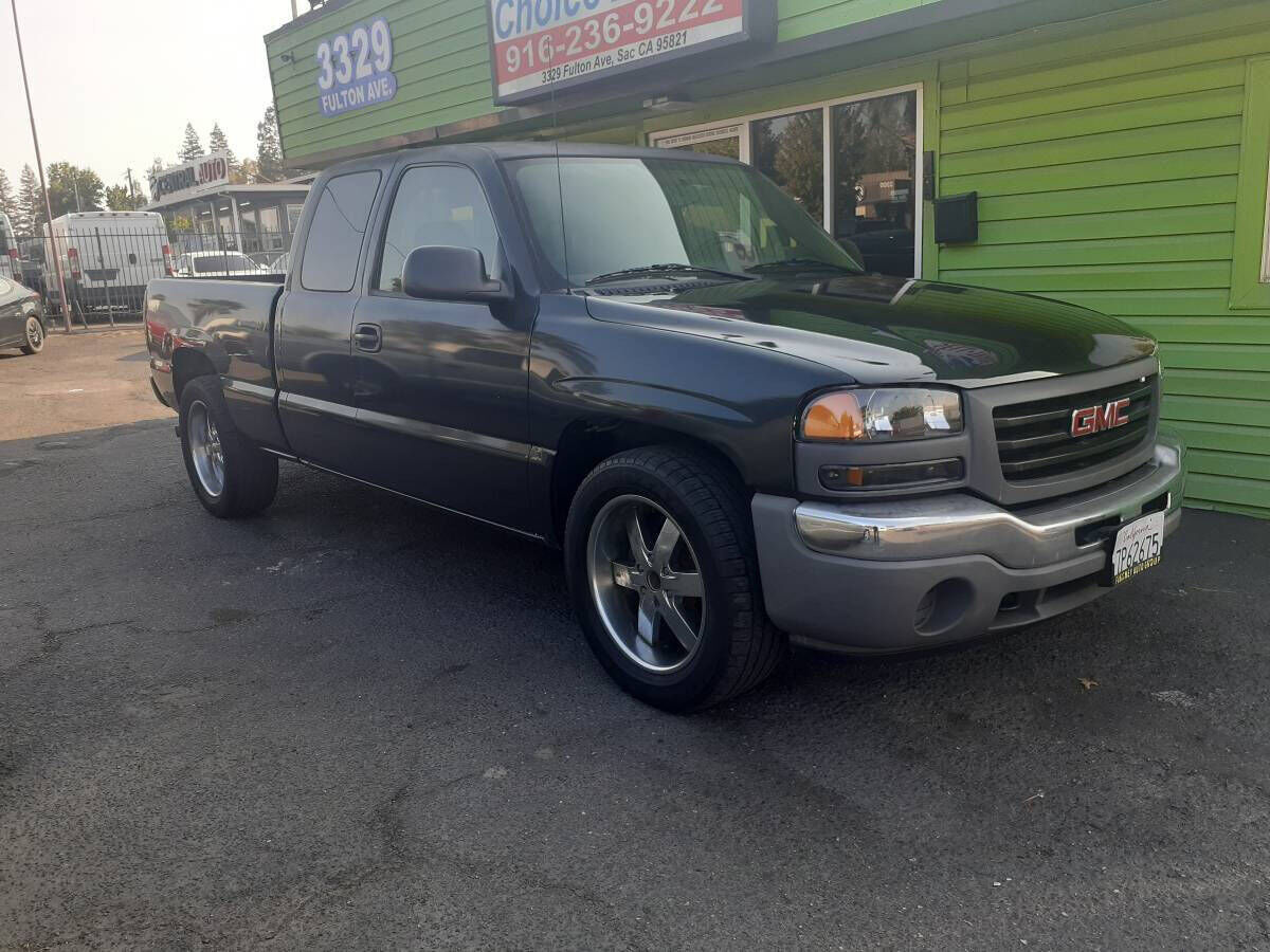 2005 GMC Sierra