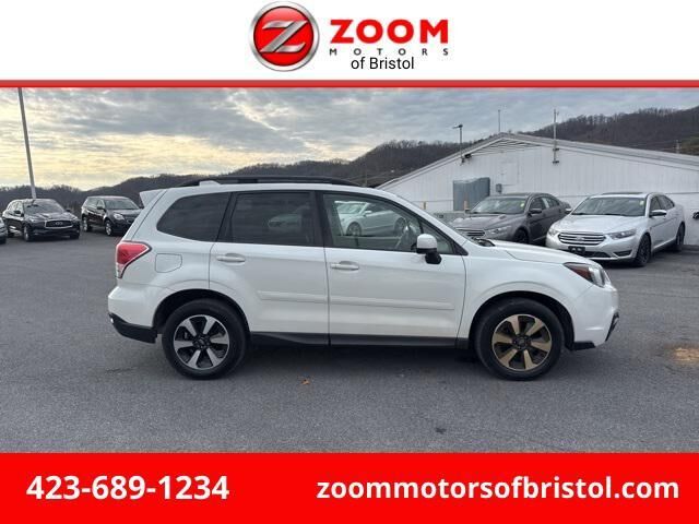 2018 SUBARU Forester
